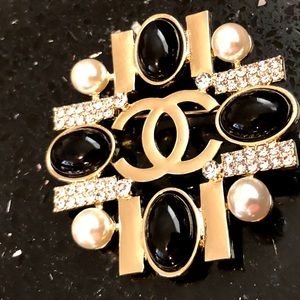 COPY - Brooch Gold Tone Black & White beads